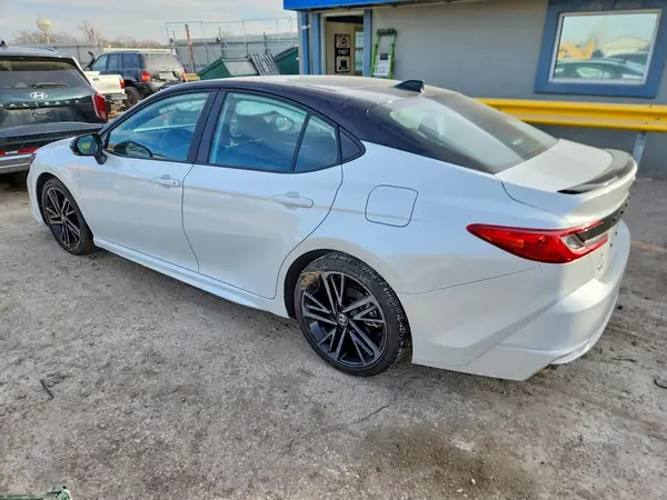 4T1DAACK8SU113445 2025 TOYOTA CAMRY - Image 2