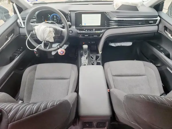 4T1DAACK8SU121884 2025 TOYOTA CAMRY - Image 8