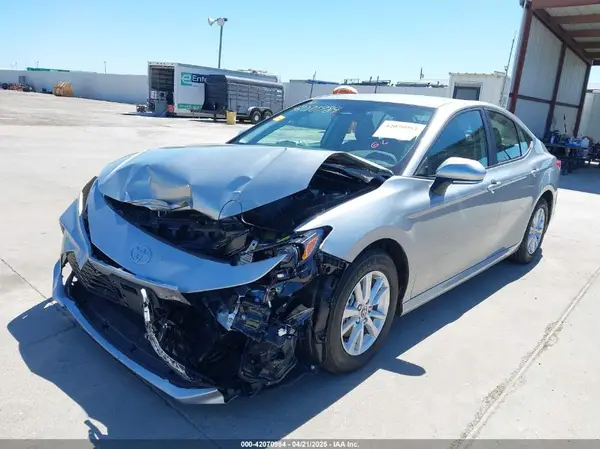 4T1DAACK8SU126809 2025 TOYOTA CAMRY - Image 2