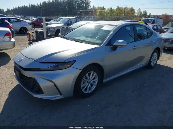 4T1DAACK8SU148633 2025 TOYOTA CAMRY - Image 2