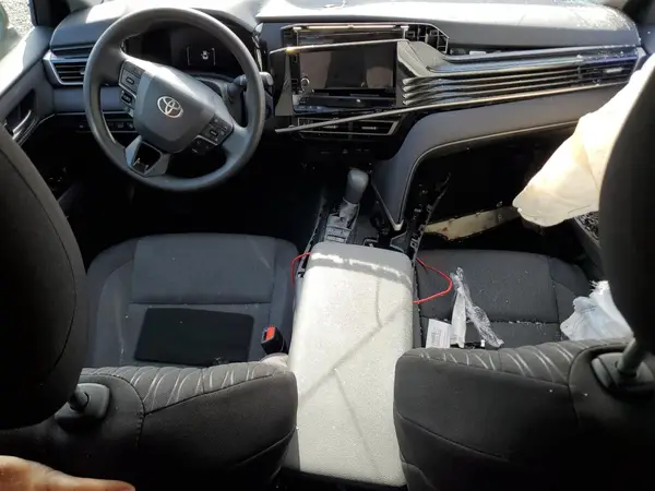 4T1DAACK8SU165156 2025 TOYOTA CAMRY - Image 8