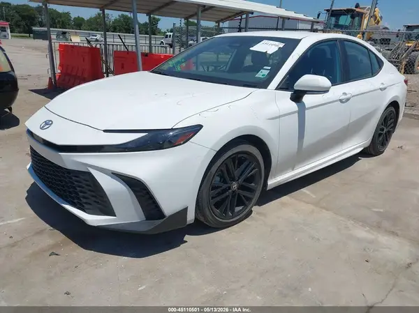 4T1DAACK8SU165772 2025 TOYOTA CAMRY - Image 2