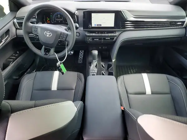 4T1DAACK8SU166159 2025 TOYOTA CAMRY - Image 8