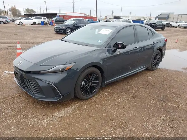 4T1DAACK8SU180983 2025 TOYOTA CAMRY - Image 2