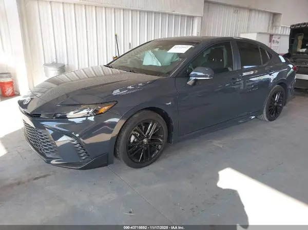 4T1DAACK8SU513876 2025 TOYOTA CAMRY - Image 2