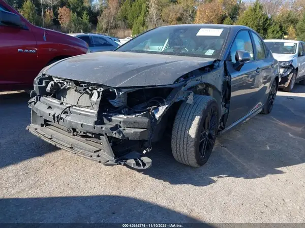 4T1DAACK8SU518351 2025 TOYOTA CAMRY - Image 2