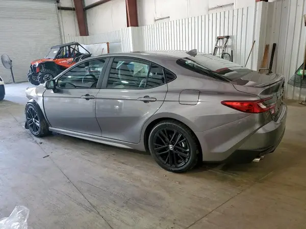 4T1DAACK8SU518947 2025 TOYOTA CAMRY - Image 2