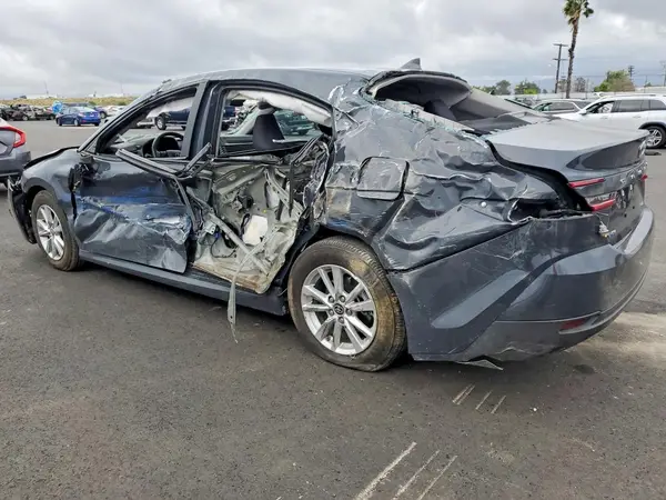 4T1DAACK8SU522139 2025 TOYOTA CAMRY - Image 2