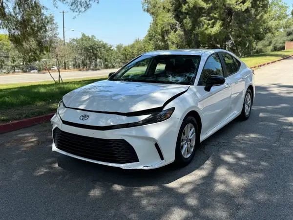 4T1DAACK8SU522318 2025 TOYOTA CAMRY - Image 2