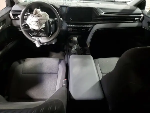 4T1DAACK8SU526370 2025 TOYOTA CAMRY - Image 8