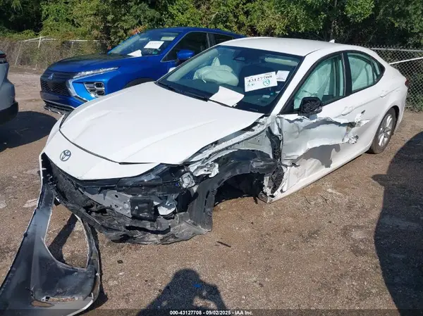 4T1DAACK8SU527213 2025 TOYOTA CAMRY - Image 2