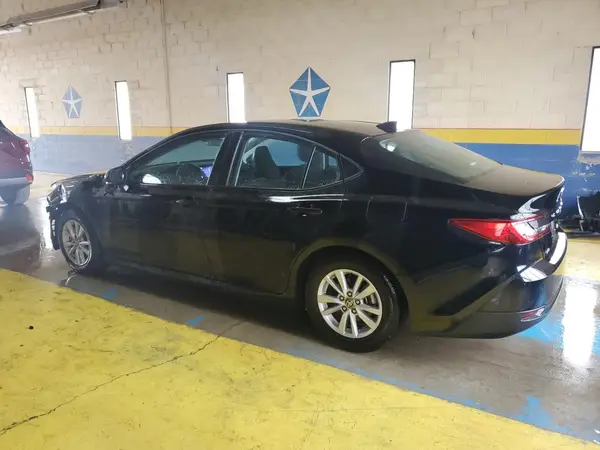 4T1DAACK8SU537157 2025 TOYOTA CAMRY - Image 2