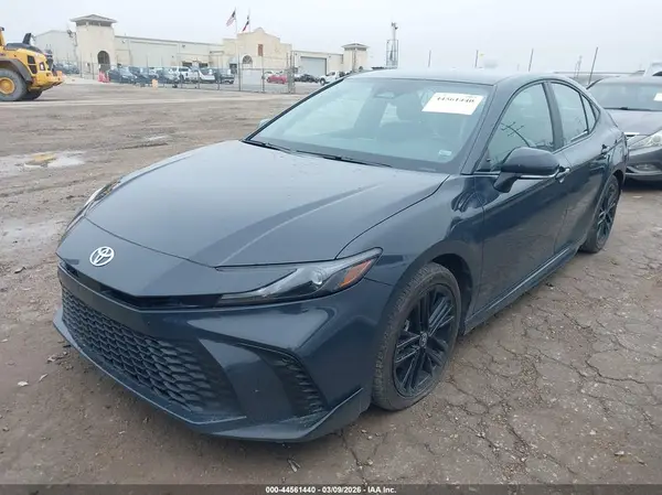 4T1DAACK8SU556632 2025 TOYOTA CAMRY - Image 2