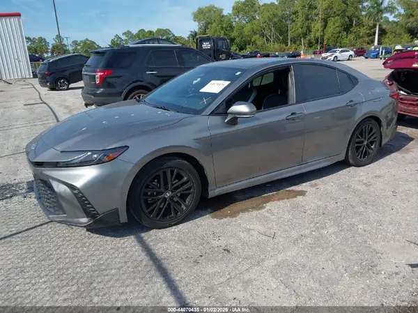 4T1DAACK8SU559532 2025 TOYOTA CAMRY - Image 2