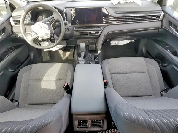 4T1DAACK8SU564262 2025 TOYOTA CAMRY - Image 8