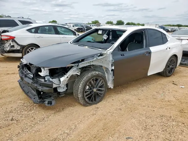 4T1DAACK8SU570305 2025 TOYOTA CAMRY - Image 1