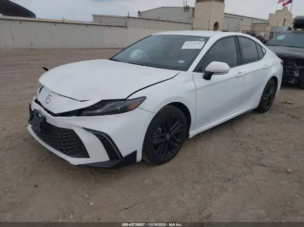 4T1DAACK8SU573172 2025 TOYOTA CAMRY - Image 2
