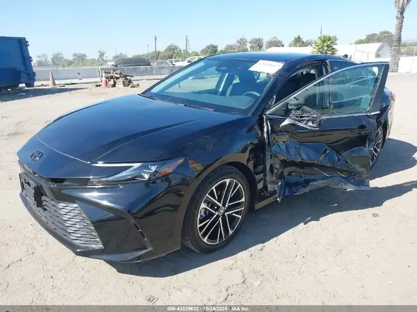 4T1DAACK8SU583703 2025 TOYOTA CAMRY - Image 2