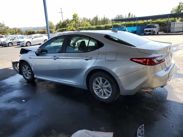 4T1DAACK8SU585371 2025 TOYOTA CAMRY - Image 2