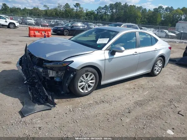 4T1DAACK8SU590439 2025 TOYOTA CAMRY - Image 2