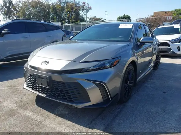 4T1DAACK8SU596127 2025 TOYOTA CAMRY - Image 2