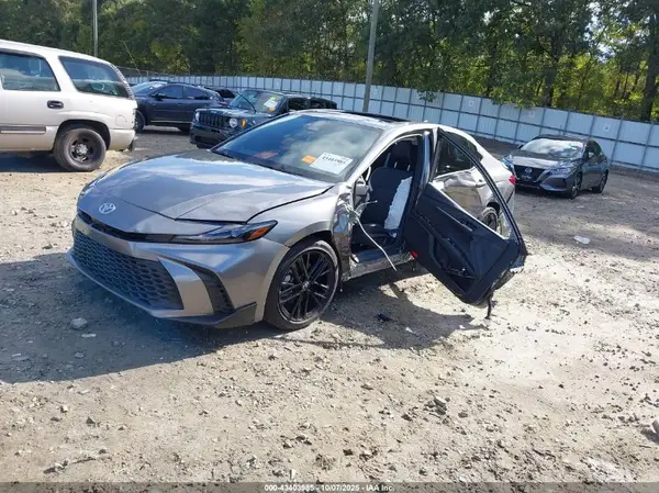 4T1DAACK8SU604551 2025 TOYOTA CAMRY - Image 2