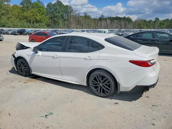 4T1DAACK8SU605098 2025 TOYOTA CAMRY - Image 2