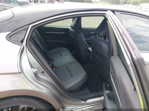 4T1DAACK8SU605215 2025 TOYOTA CAMRY - Image 8