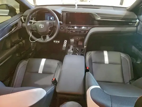 4T1DAACK8SU605926 2025 TOYOTA CAMRY - Image 8