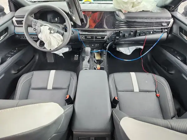 4T1DAACK8SU607207 2025 TOYOTA CAMRY - Image 8