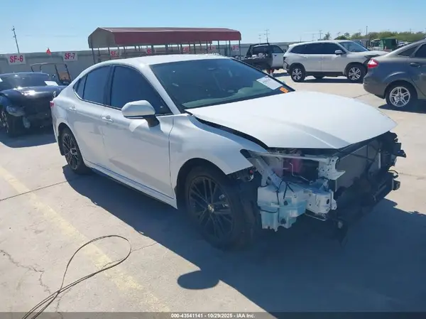 4T1DAACK8SU637811 2025 TOYOTA CAMRY - Image 1