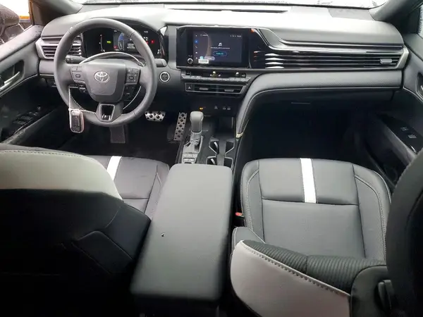 4T1DAACK8SU647741 2025 TOYOTA CAMRY - Image 8