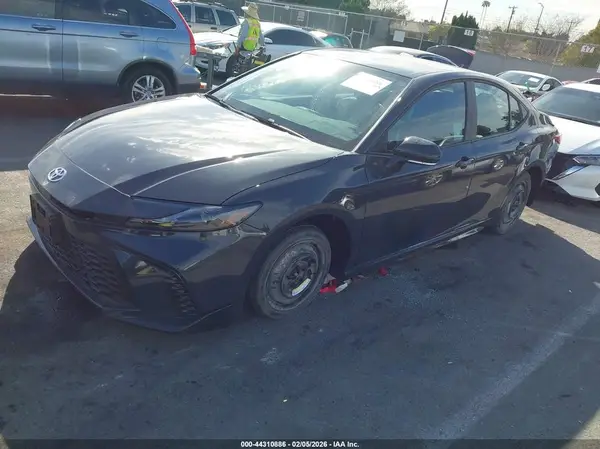 4T1DAACK8TU694303 2026 TOYOTA CAMRY - Image 2