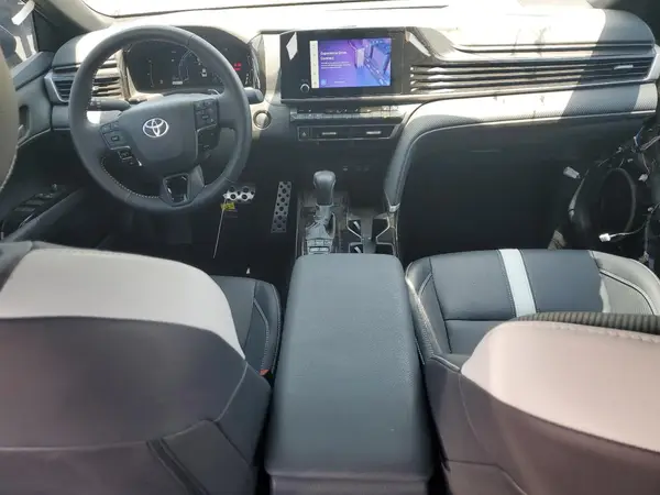 4T1DAACK9SU002211 2025 TOYOTA CAMRY - Image 8