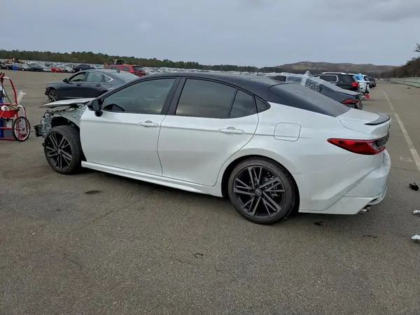 4T1DAACK9SU008929 2025 TOYOTA CAMRY - Image 2