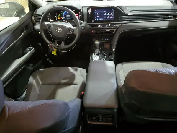 4T1DAACK9SU012088 2025 TOYOTA CAMRY - Image 8