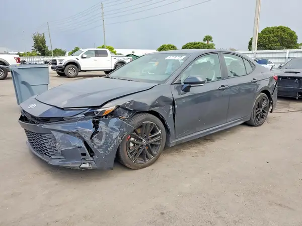 4T1DAACK9SU019784 2025 TOYOTA CAMRY - Image 1