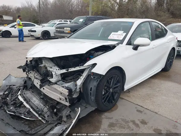 4T1DAACK9SU023219 2025 TOYOTA CAMRY - Image 2