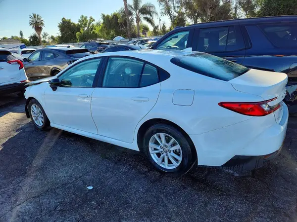 4T1DAACK9SU031207 2025 TOYOTA CAMRY - Image 2