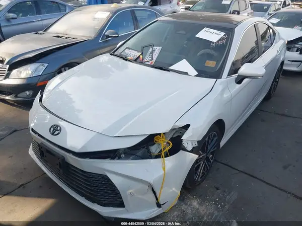 4T1DAACK9SU033765 2025 TOYOTA CAMRY - Image 2