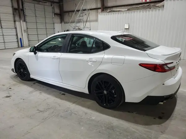 4T1DAACK9SU034933 2025 TOYOTA CAMRY - Image 2