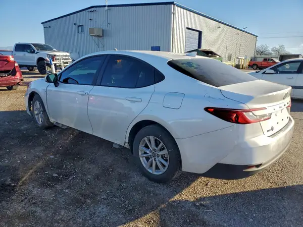 4T1DAACK9SU047018 2025 TOYOTA CAMRY - Image 2