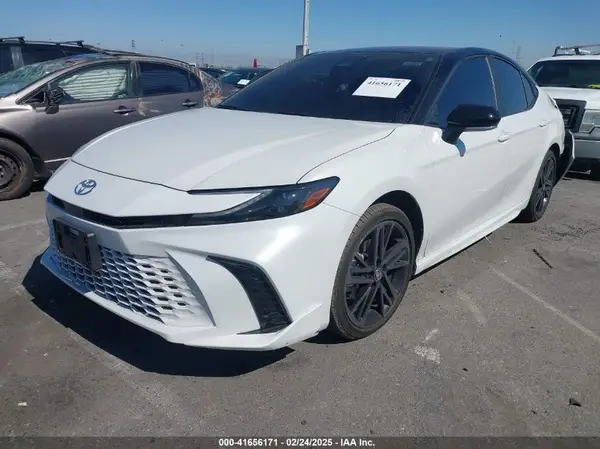 4T1DAACK9SU047813 2025 TOYOTA CAMRY - Image 2