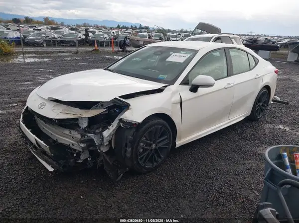 4T1DAACK9SU048167 2025 TOYOTA CAMRY - Image 2