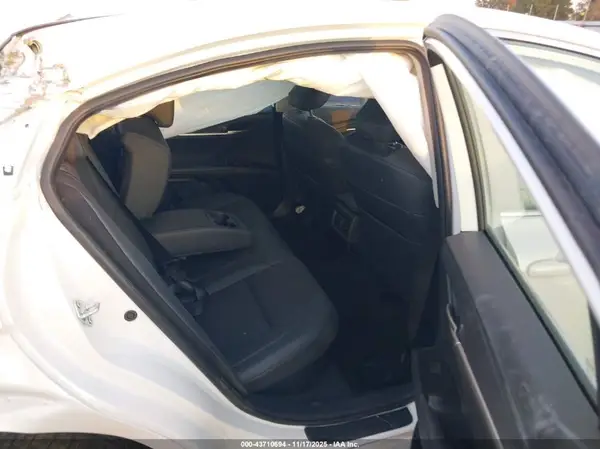 4T1DAACK9SU056186 2025 TOYOTA CAMRY - Image 8