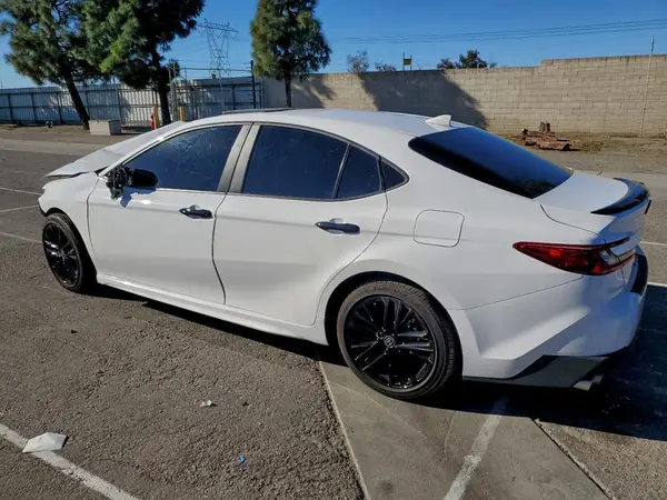 4T1DAACK9SU057239 2025 TOYOTA CAMRY - Image 2