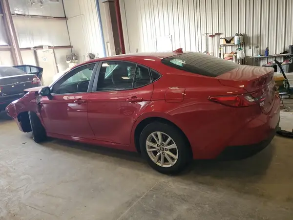 4T1DAACK9SU060643 2025 TOYOTA CAMRY - Image 2