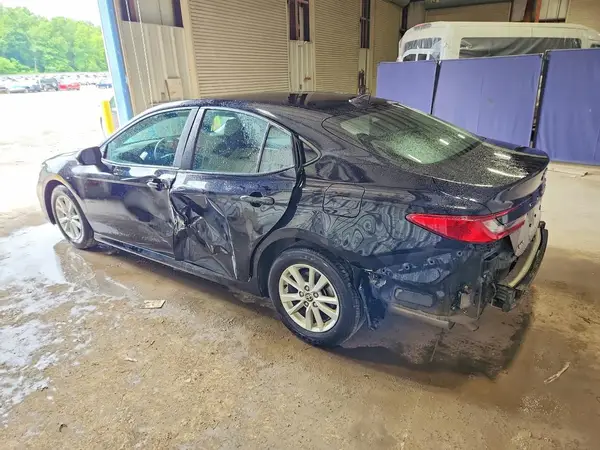 4T1DAACK9SU060965 2025 TOYOTA CAMRY - Image 2