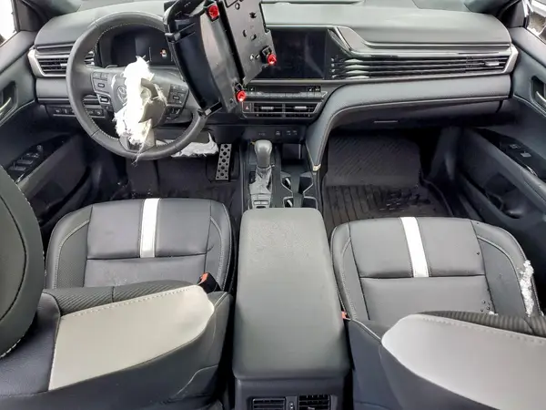 4T1DAACK9SU064742 2025 TOYOTA CAMRY - Image 8