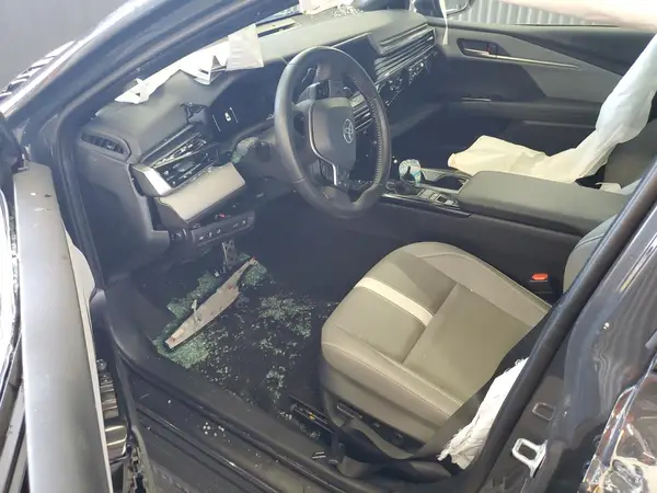 4T1DAACK9SU065082 2025 TOYOTA CAMRY - Image 8